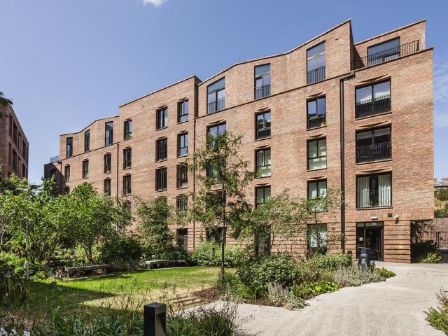 Flat for sale in High Field, York