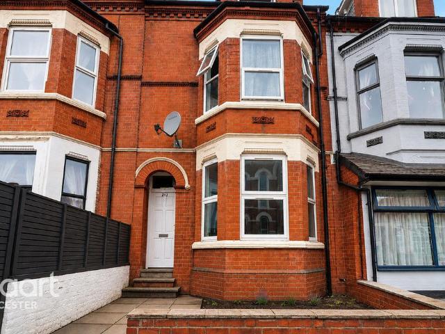Flat for sale in Newfoundpool, Old Wharf