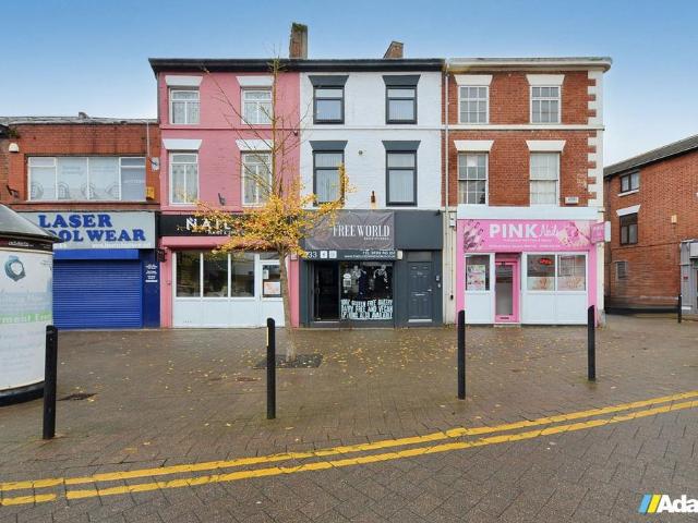 Flat for sale in Runcorn, Cheshire