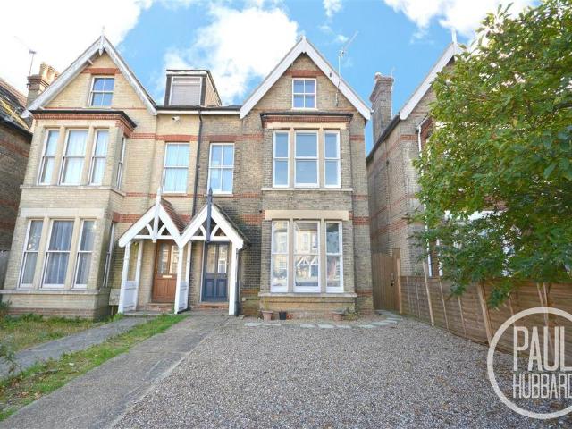 Flat for sale in Kirkley, East Suffolk