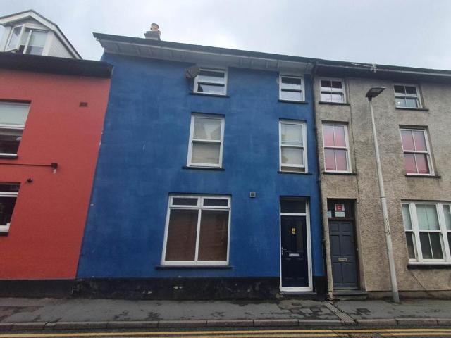 Flat for sale in Aberystwyth