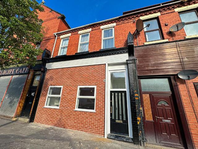 Flat for sale in Claughton, Birkenhead