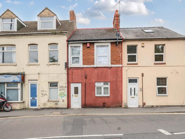 Flat for sale in Rodbourne, Swindon