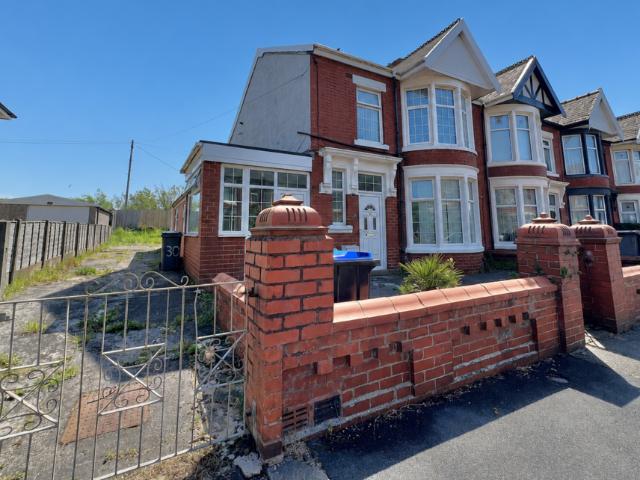 Flat for sale in Claremont, Blackpool