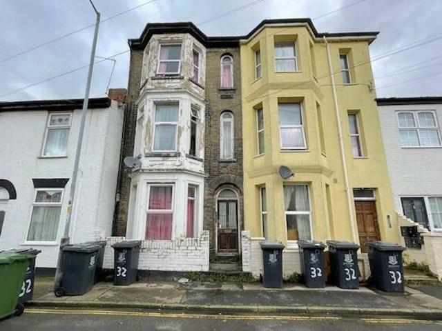 House for sale in Lyons, Greater London