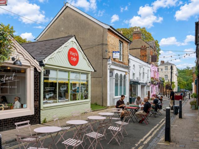 Apartment for sale in The Slade, Oxfordshire