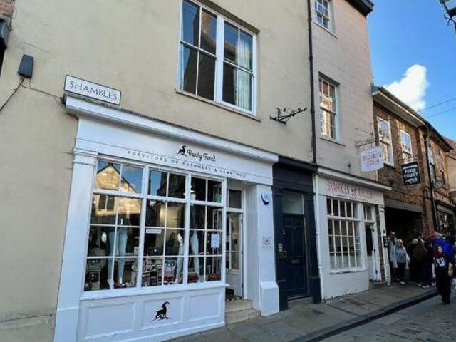House for sale in High Field, York
