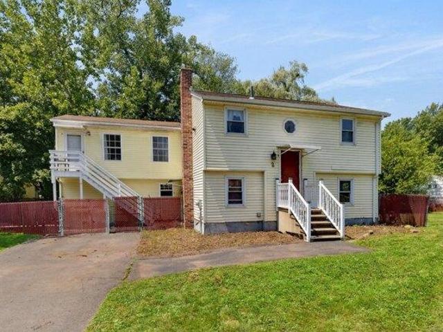 House for sale in Bloomfield, Connecticut