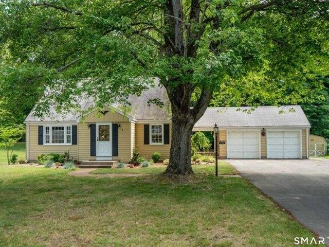 House for sale in Bloomfield, Connecticut