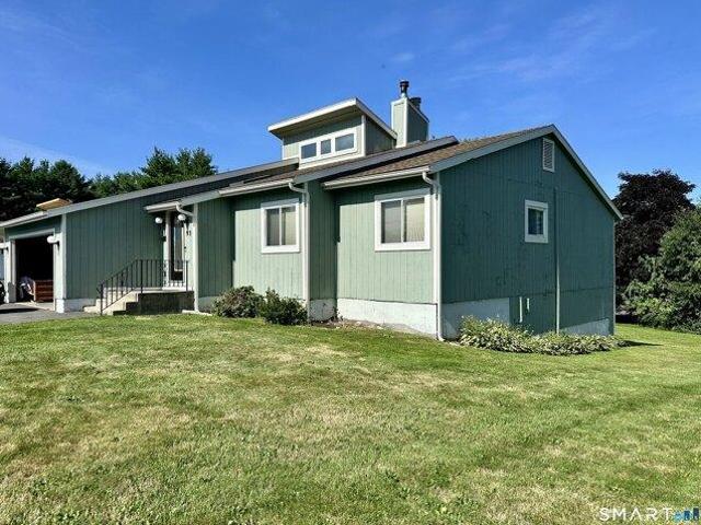 House for sale in Bloomfield, Connecticut