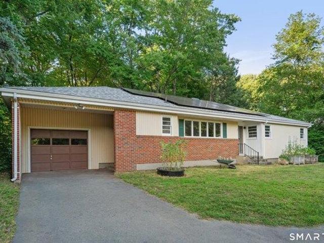 House for sale in Bloomfield, Connecticut
