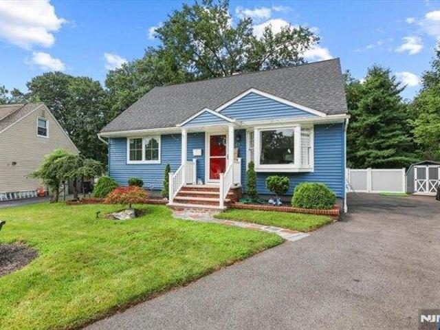 House for sale in Bloomfield, New Jersey