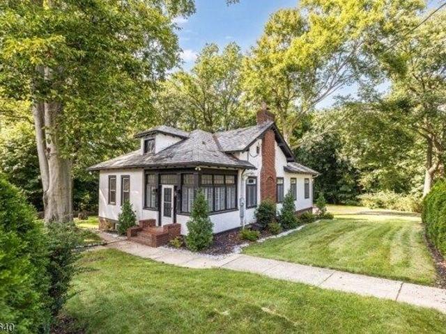 House for sale in Bloomfield, Essex County