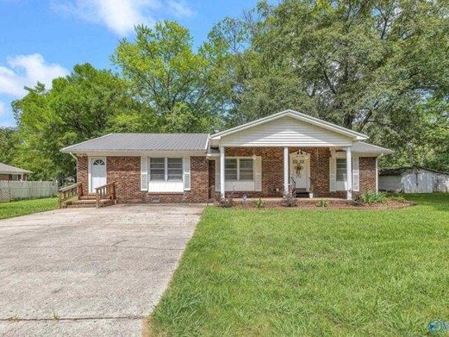 House for sale in Boaz, Alabama