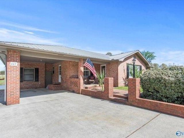 House for sale in Boaz, Alabama