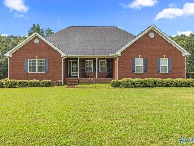 House for sale in Boaz, Alabama