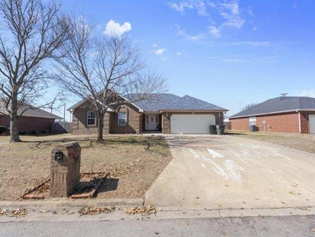 House for sale in Bolivar, Missouri