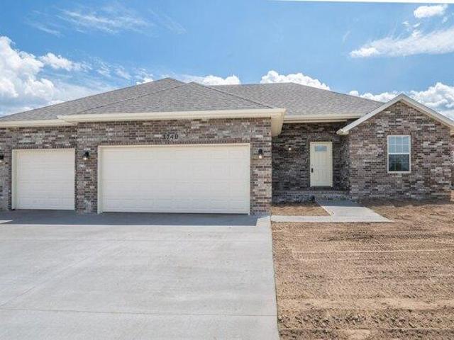 House for sale in Bolivar, Missouri