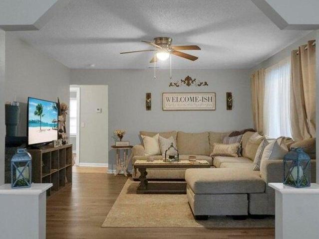 House for sale in Bonneau, South Carolina