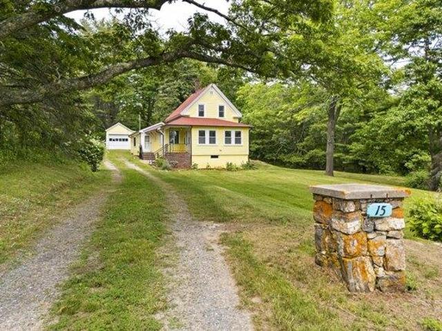 House for sale in Boothbay Harbor, Maine