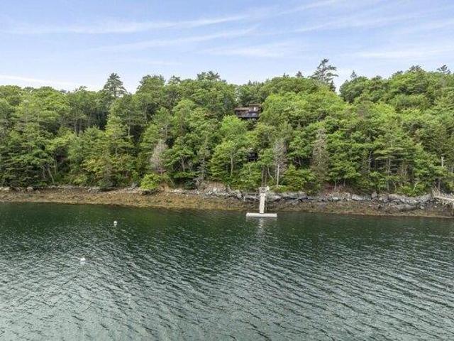 House for sale in Boothbay Harbor, Maine