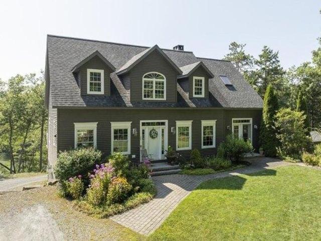 House for sale in Boothbay, Maine