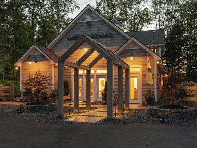 House for sale in Boothbay, Maine