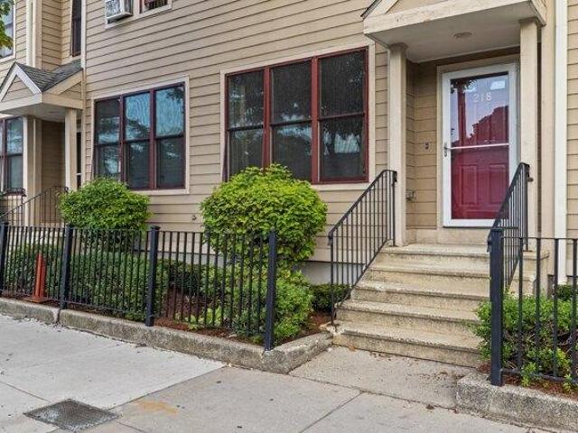 Condo for sale in Roxbury, Boston
