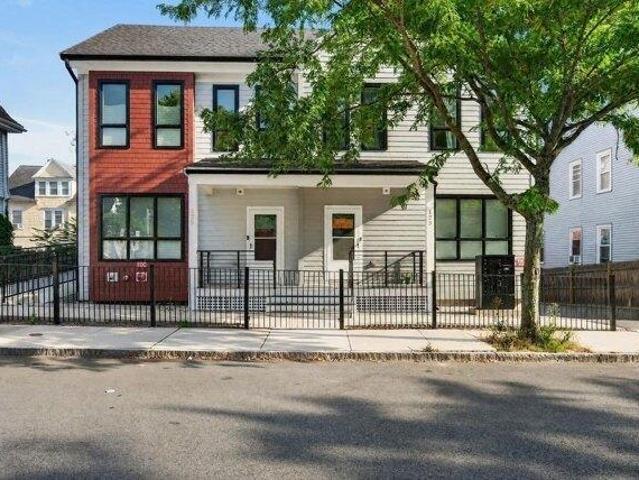 Condo for sale in Dorchester Center, Boston