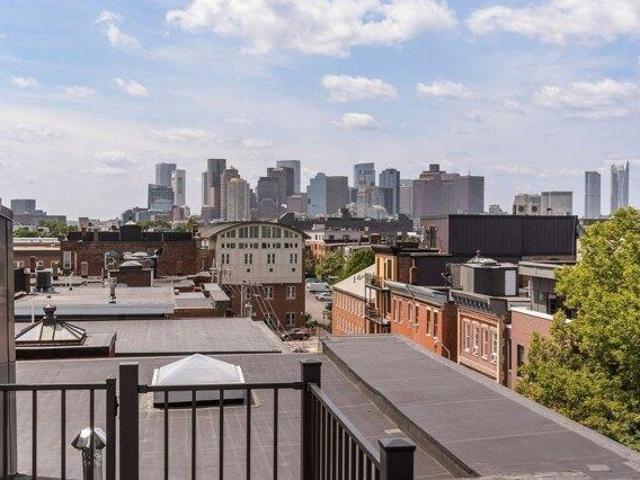 Condo for sale in Gove Street, Boston