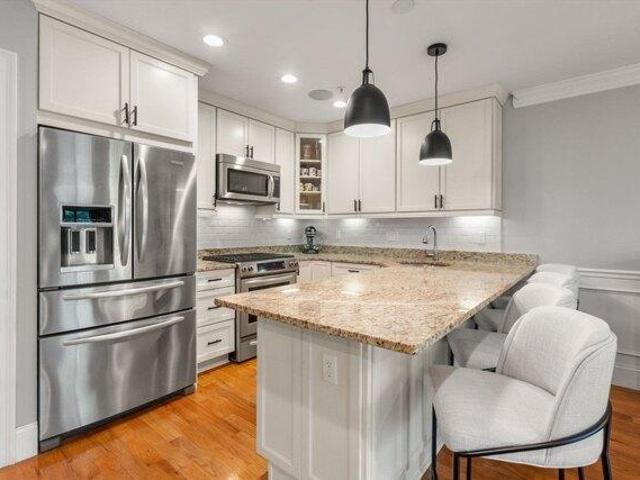 Condo for sale in West Roxbury, Boston