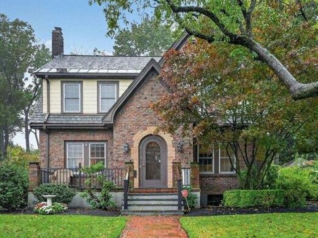 House for sale in Highland, Boston