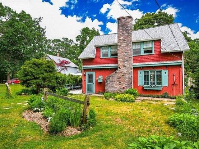 House for sale in Cataumet, Massachusetts