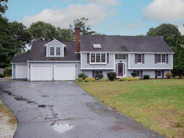 House for sale in Bourne, Barnstable County