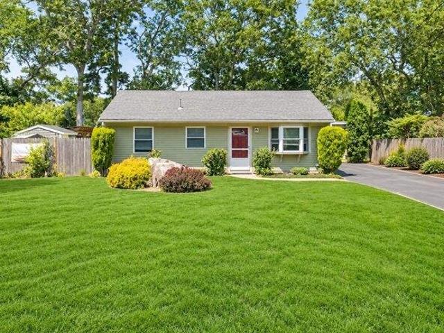 House for sale in Buzzards Bay, Bourne