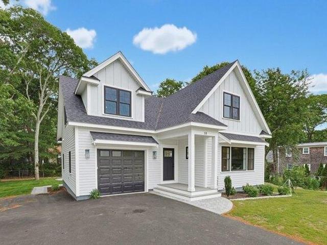House for sale in Buzzards Bay, Bourne