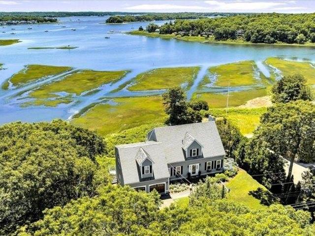 House for sale in Cataumet, Massachusetts