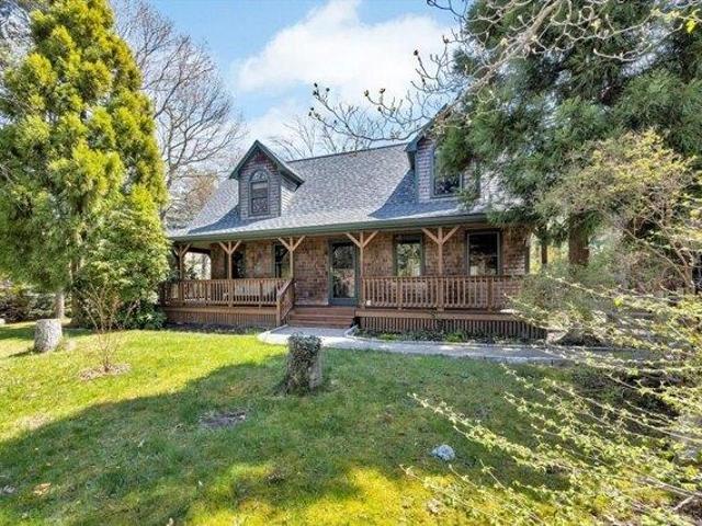 House for sale in Cataumet, Massachusetts