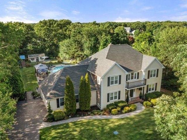 House for sale in Cataumet, Massachusetts