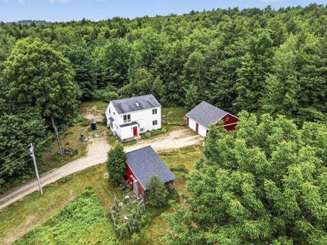 House for sale in Bowdoin, Maine