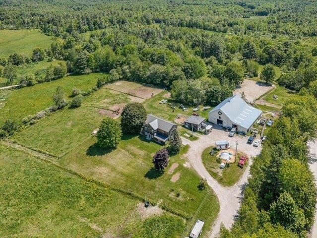 House for sale in Bowdoin, Maine