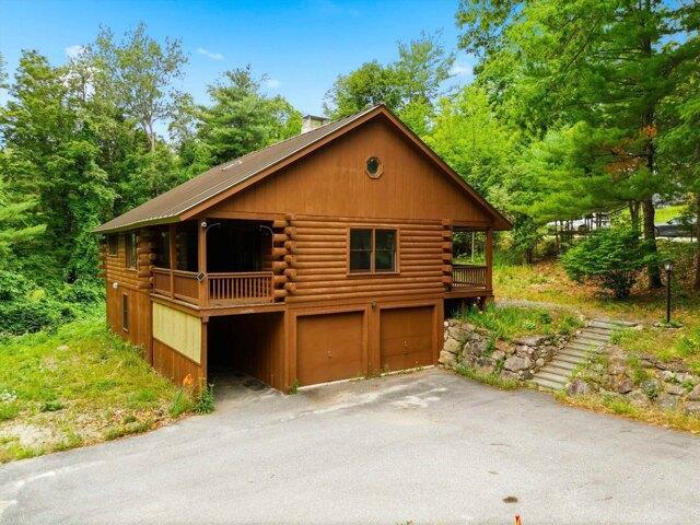 House for sale in New Hampshire