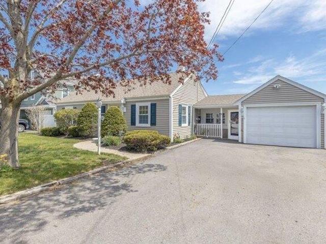 House for sale in Braintree, Massachusetts