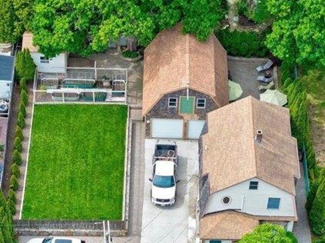 House for sale in Braintree, Massachusetts