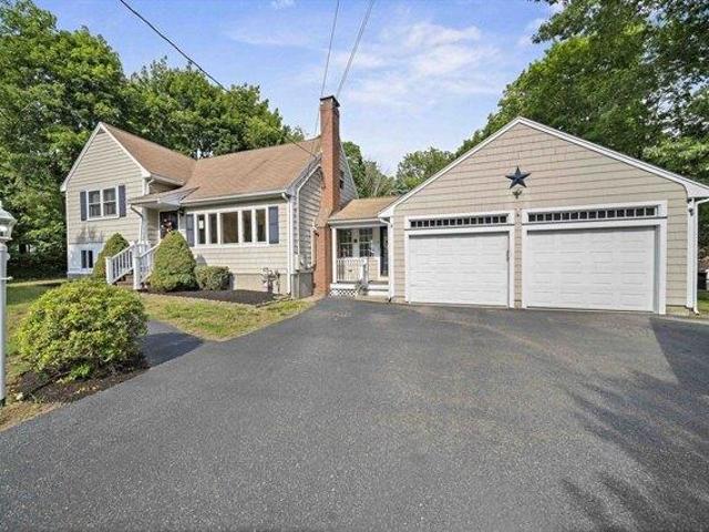 House for sale in Braintree, Massachusetts