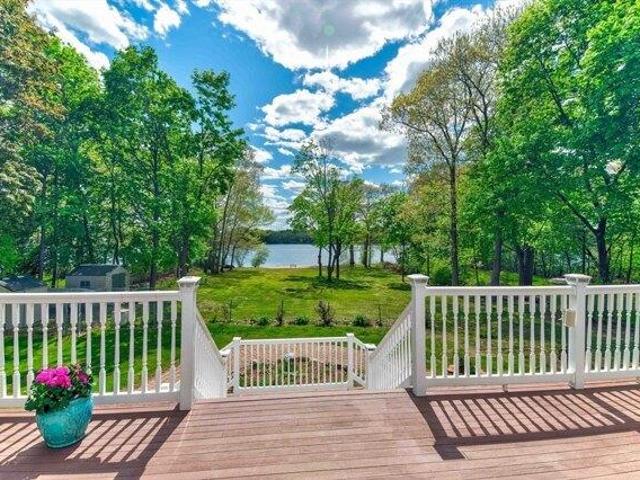 House for sale in Braintree, Massachusetts