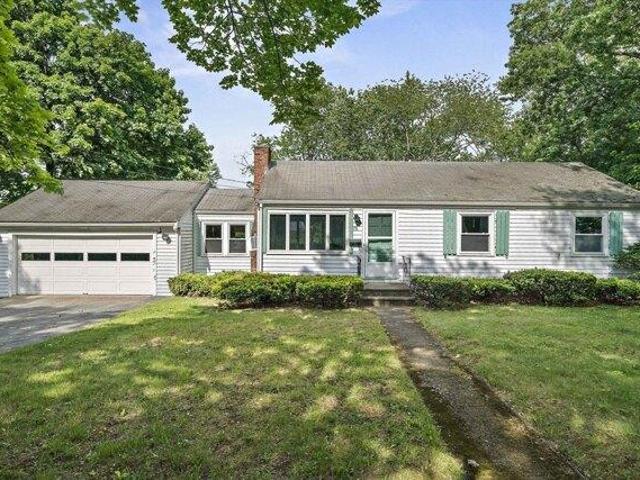 House for sale in Braintree, Massachusetts