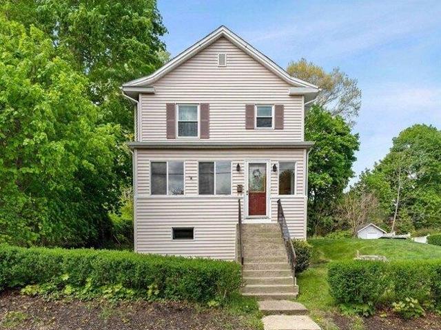 House for sale in Braintree, Massachusetts