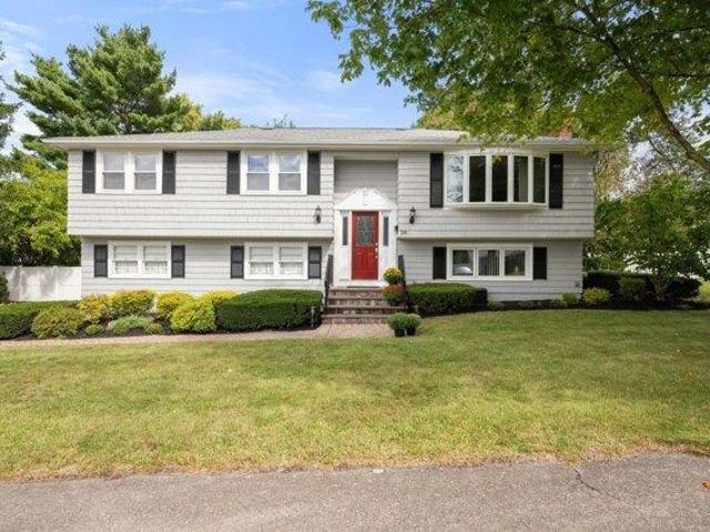 House for sale in Braintree Woods, Braintree