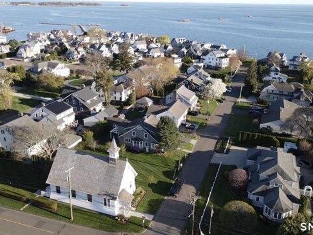House for sale in Branford, Connecticut